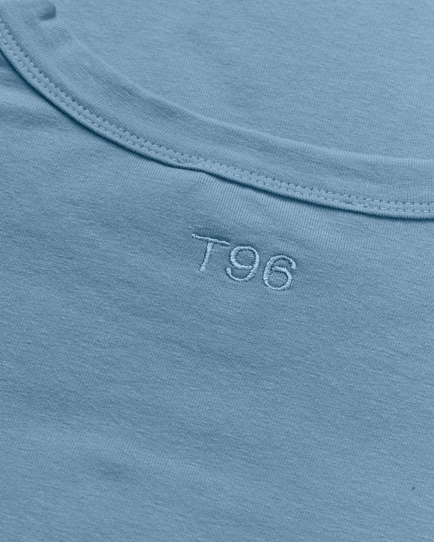 Helen Tee